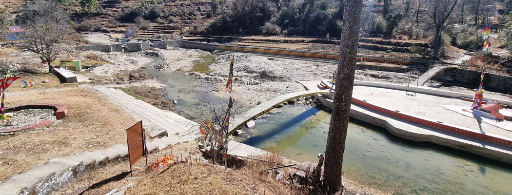 भौतिक पूर्वाधारका संरचना निर्माण हुन थालेपछि घटालथानको स्वरूप परिवर्तन हुँदै